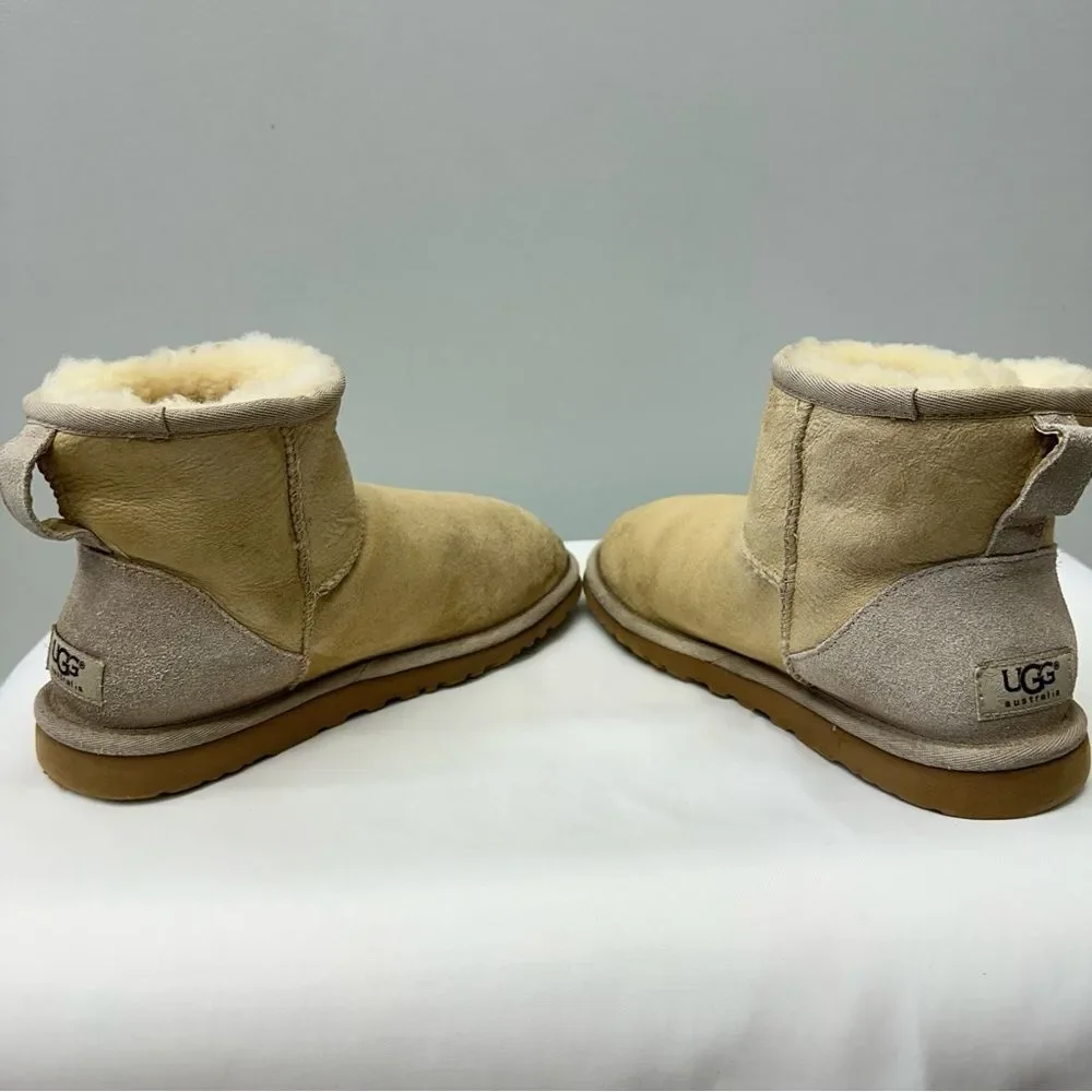 UGG Classic‎ Mini light brown genuine sheepskin low boots booties women’s 6